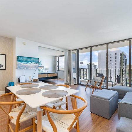 Ferienwohnung Waikiki Banyan W-Ocean Views With Free Parking! Honolulu Exterior foto