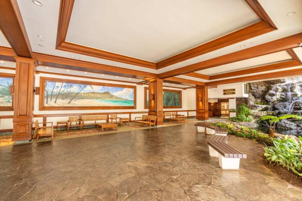 Ferienwohnung Waikiki Banyan W-Ocean Views With Free Parking! Honolulu Exterior foto