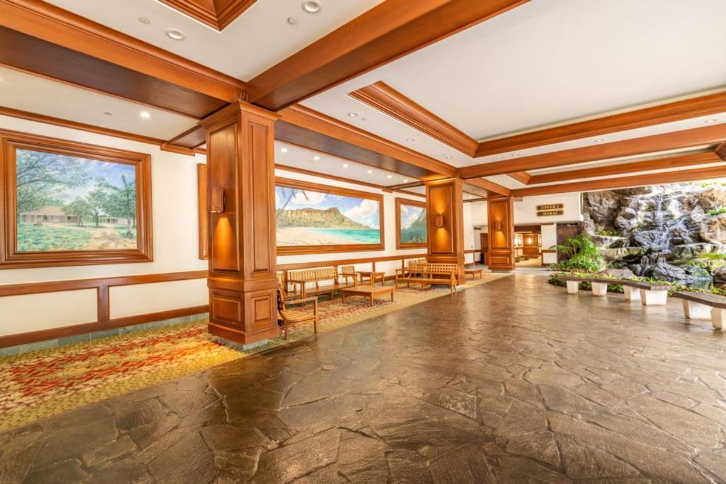 Ferienwohnung Waikiki Banyan W-Ocean Views With Free Parking! Honolulu Exterior foto