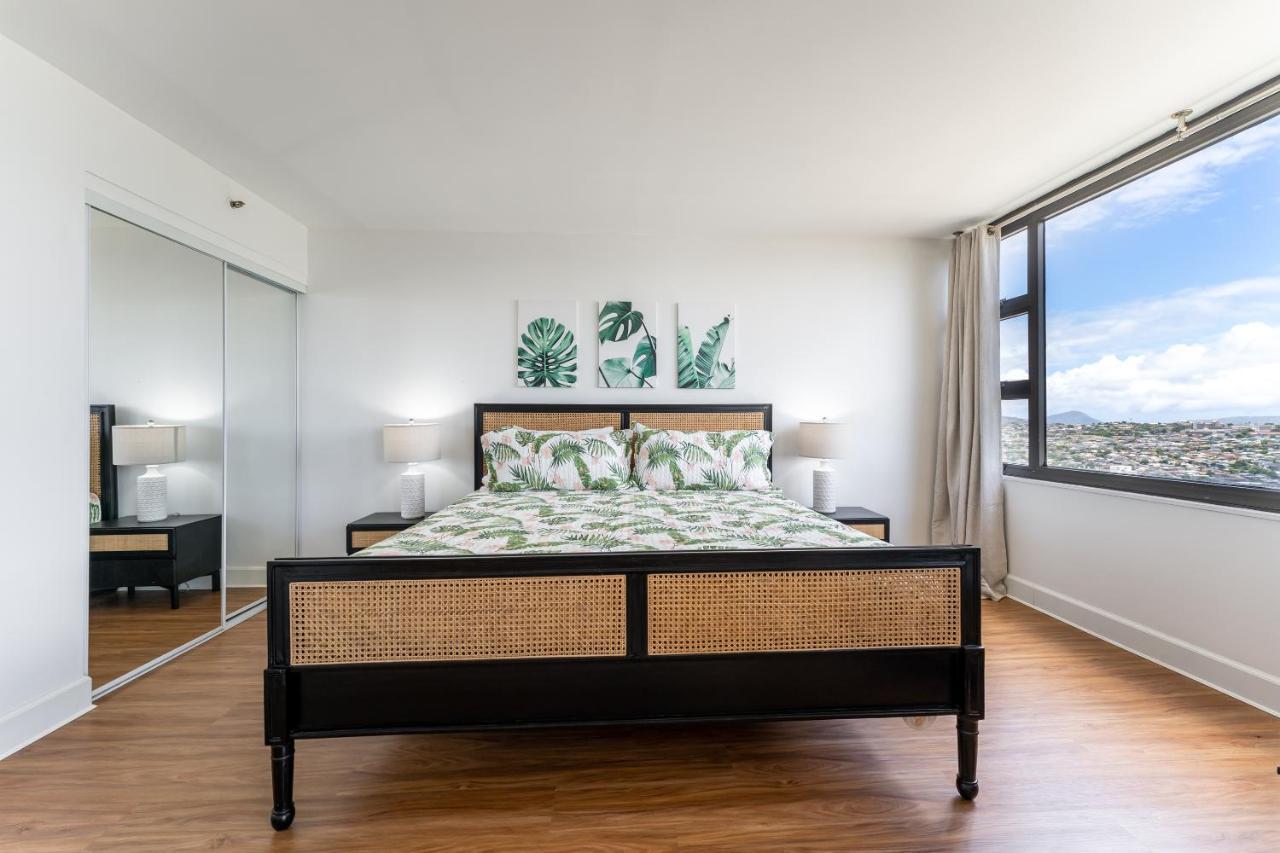 Ferienwohnung Waikiki Banyan W-Ocean Views With Free Parking! Honolulu Exterior foto